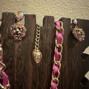 Betsey Johnson Lions Necklace